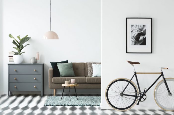 bike-and-poster-on-the-wall-in-a-modern-living-3YAPS7L bike-and-poster-on-the-wall-in-a-modern-living-3YAPS7L